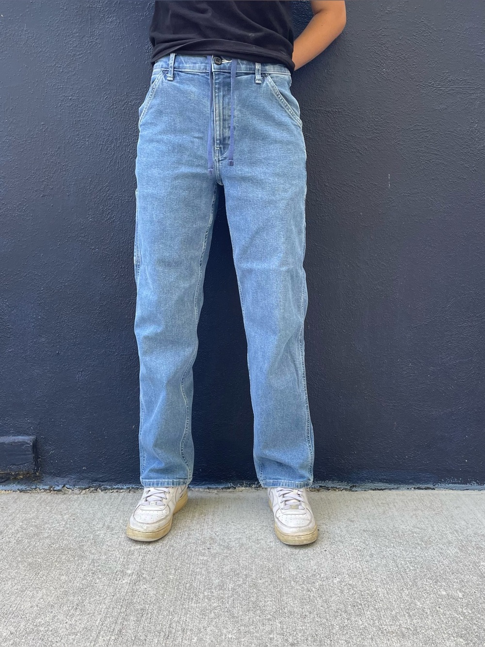 Medium wash Uniqlo straight leg carpenter jeans size 27-30 adjustable waist
